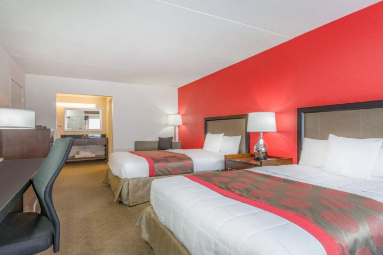 Hotel Ramada By Wyndham Albuquerque Airport Extérieur photo