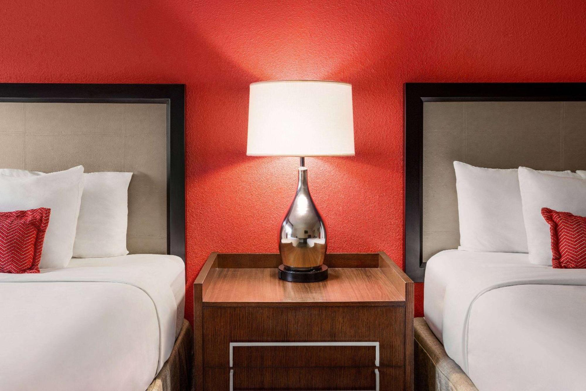 Hotel Ramada By Wyndham Albuquerque Airport Extérieur photo