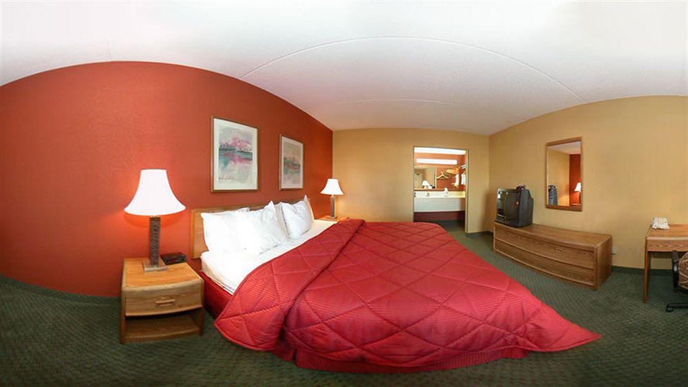 Hotel Ramada By Wyndham Albuquerque Airport Extérieur photo